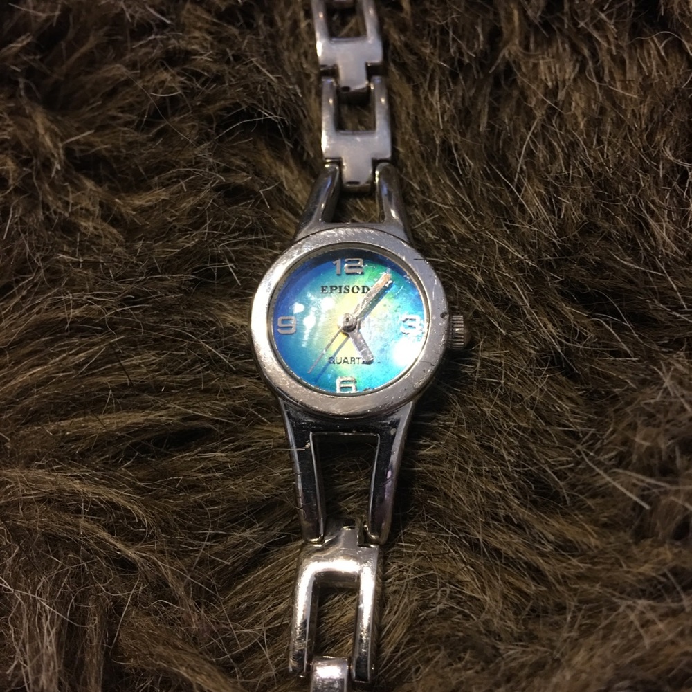 Ladies Episode blue face silver tone watch